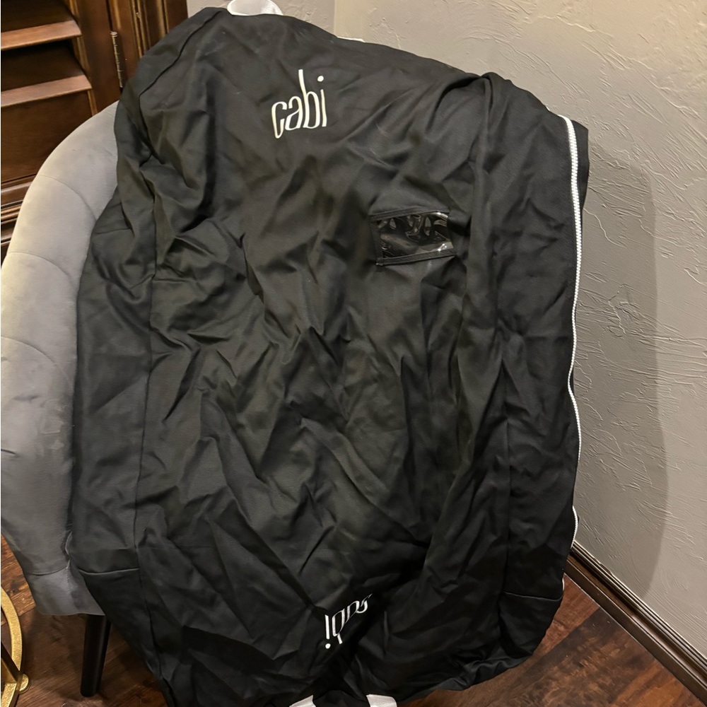 7 Cabi garment bags in excellent condition. Putting all 7 together